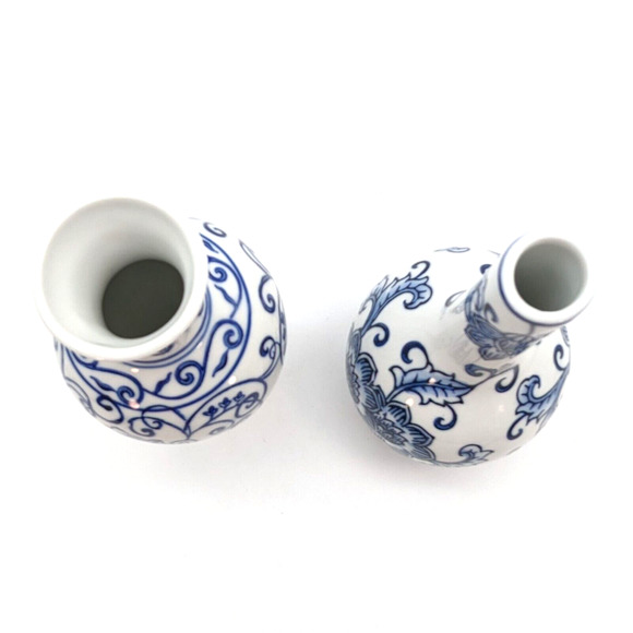 Pair of Blue & White Chinoiserie Vases Gourd and Urn Shaped Vintage - Picture 9 of 10